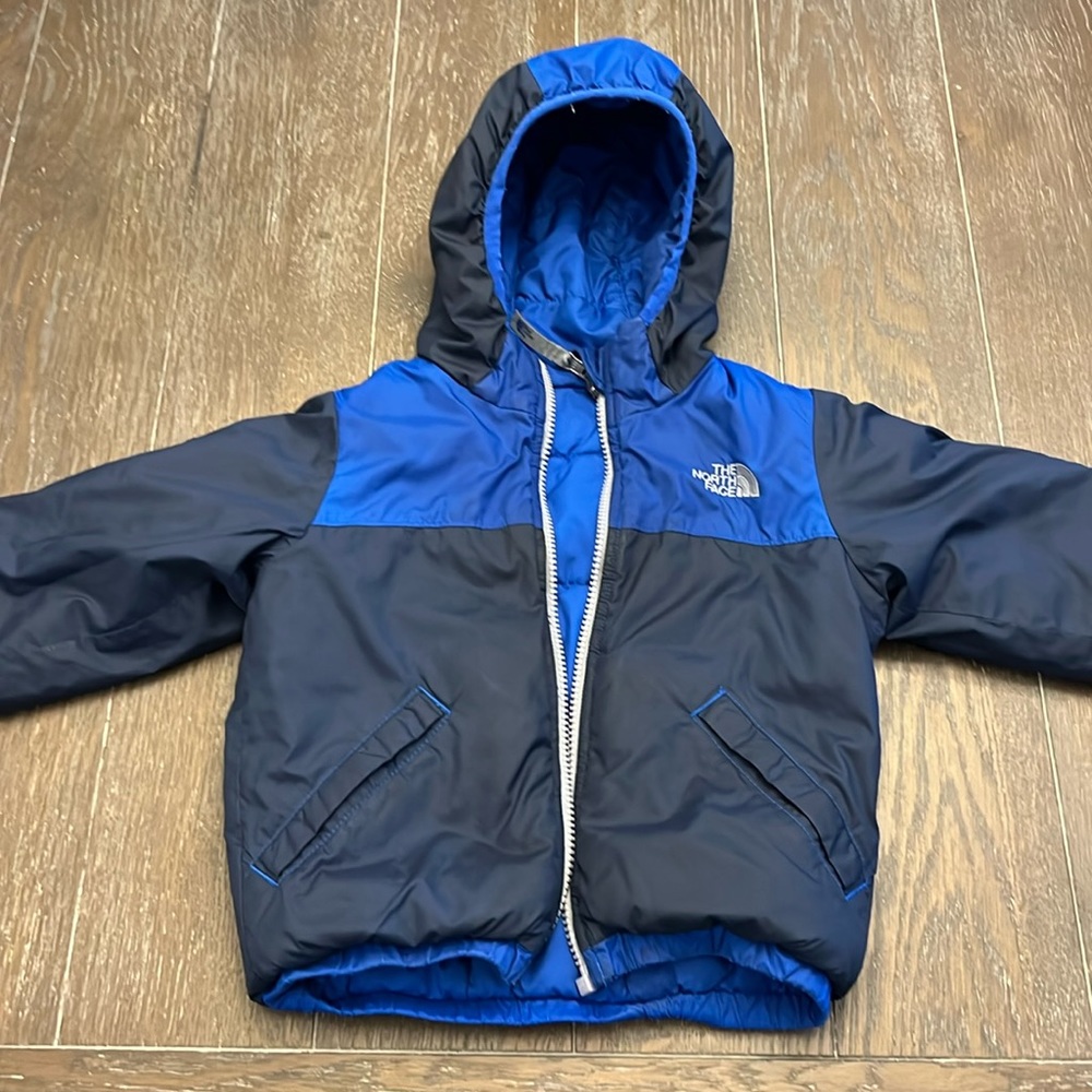 The north face Reversible boys winter jacket blue toddler 3t blue navy